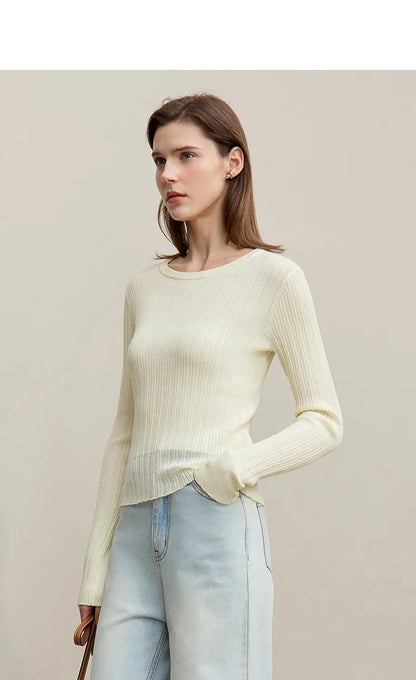 Beiger Damen-Rundhals-Strickpullover mit langen Ärmeln und schmaler Passform