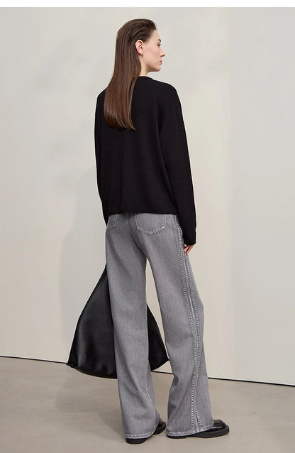 AMI Damen-Pullover schwarz mit Rundhalsausschnitt, lange Ärmel, lockerer Schnitt, Rückseitenansicht