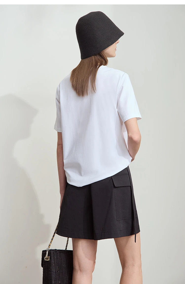Damen T-Shirt im College-Stil aus leicht elastischem Lyocell mit minimalistischen Druck