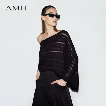 Schwarzer Damen-Crop-Strickpullover, asymmetrisch schulterfrei, breite Ärmel, feine Streifen