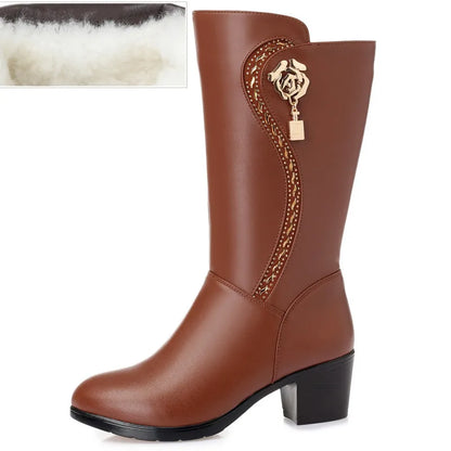 AIYUQI 2025 New Genuine Leather Women Wool Boots Thick Warm Winter Snow Boots Large Size 41 42 43 Motorcycle Boots Women