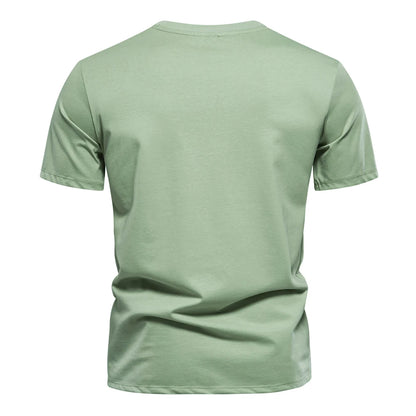 Herren T-Shirt aus Baumwollmischung mit hochwertiger Stickerei und Kurzarm