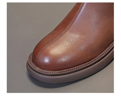 Braune Damen-Ankleboots aus Leder mit gepolsterter Kante und dicker Sohle