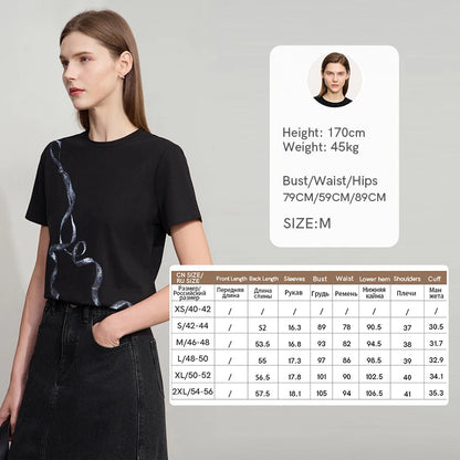 Damen T-Shirt im Minimalismus-Stil mit coolem Druck aus antimikrobieller Baumwolle