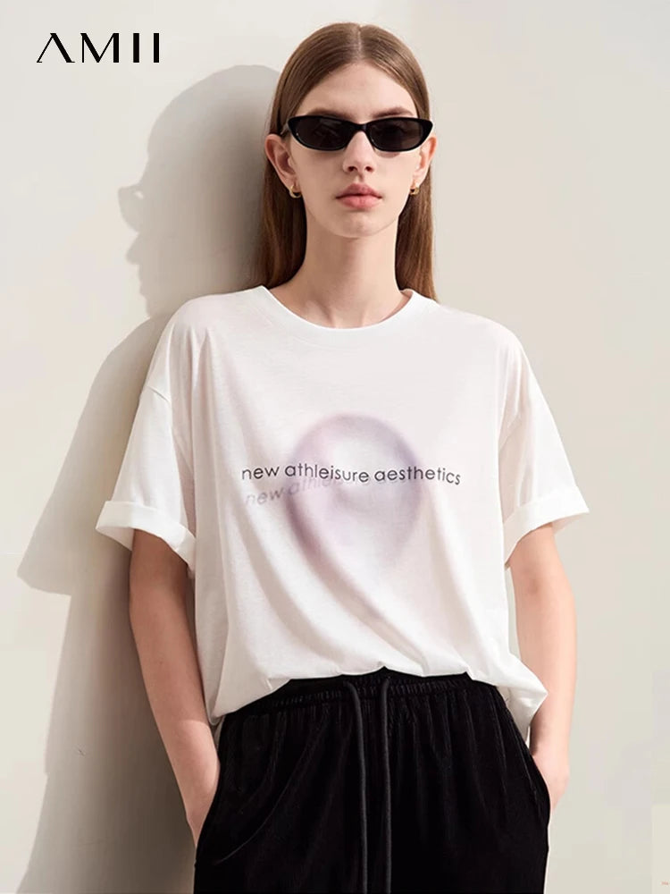 Damen T-Shirt im minimalistischen Stil mit gedrucktem Design und lässigen Ärmeln