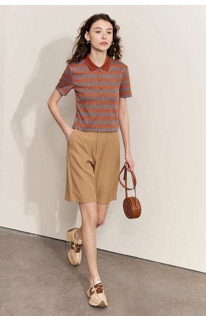 Damen Shorts im minimalistischen Stil mit breitem Bein und Taschen