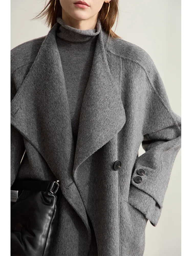 Damen Wollmantel aus 100 Prozent Wolle mit losem Raglanärmel Design