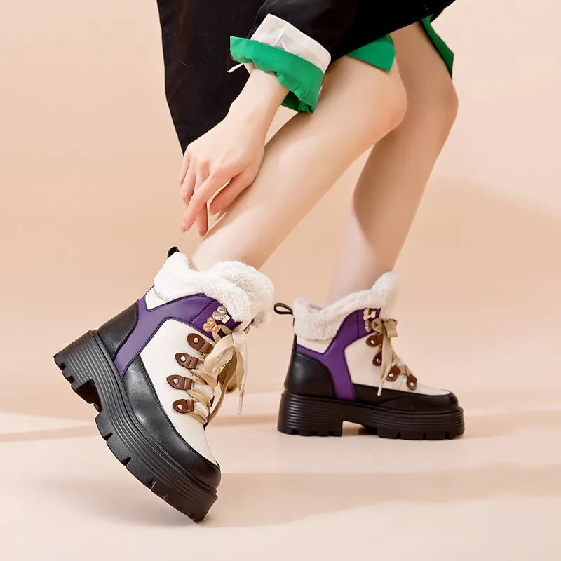 Damen-Snowboots mit Plateau, lila-weiß, grüne Einsätze, Fellkragen, Schnürung