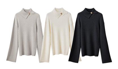 Damen-Strickpullover, hellgrau mit Stehkragen, Knopf vorn, langärmlig; auch creme und schwarz