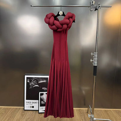 Elegantes Damen-Kleid mit Rundhalsausschnitt und langen Ärmeln – Patchwork-Design mit Perlen für einen stilvollen Auftritt.