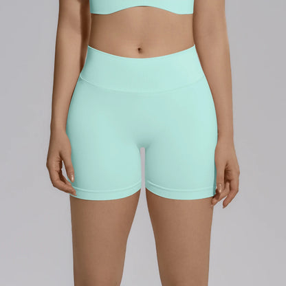 Nahtlose Yogashorts für Damen in Mintgrün, kurzer Schnitt, elastischer Bund