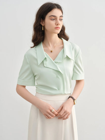 Kurzärmeliges Patchwork-T-Shirt mit Kontrastfarben und Karomuster – modischer Allrounder für den Sommer.