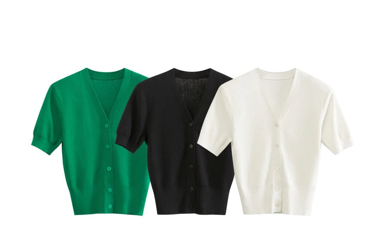 Damen T-Shirt im minimalistischen Stil mit V-Ausschnitt und kurzen Ärmeln