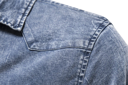 Herren Denim Hemd aus Baumwolle mit doppelten Taschen im lässigen Stil
