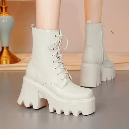 Damen-Winterstiefel in Beige/Weiß, Schnürstiefelette mit hohem Plateau und geriffelter Sohle