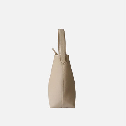 Damen Bucket-Bag Aus Vollnarbigem Leder Weinrot