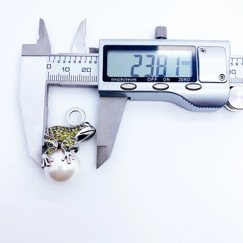 Damen-Charm-Anhaenger Frosch mit Perle aus Sterlingsilber