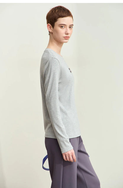Damen T-Shirt mit minimalistischem Design und gesticktem Brief für den Herbst