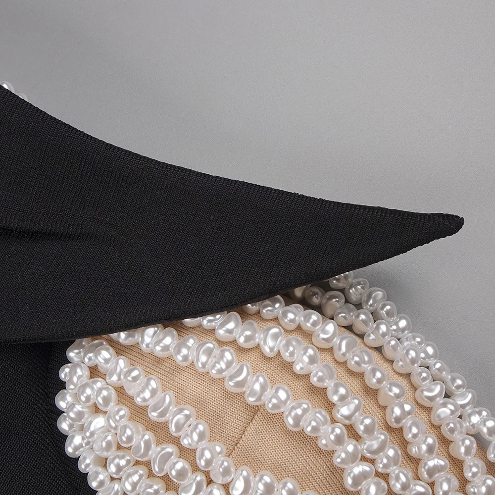 Eleganter Damen-Blazer mit Diamant-Design, Reverskragen und langen Ärmeln – Patchwork-Taschen und figurbetonte Passform.