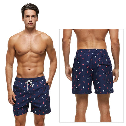 Herren-Badeshorts aus Polyester mit abnehmbarem Polster und niedrigem Bund – ideal für den Sommer.