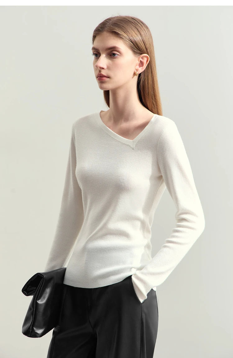 Damenpullover weiß, V-Ausschnitt, lange Ärmel, schmaler Pulli für den Alltag