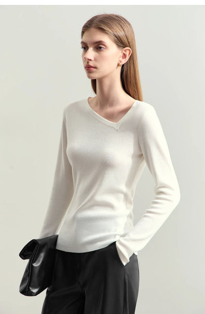 Damenpullover weiß, V-Ausschnitt, lange Ärmel, schmaler Pulli für den Alltag