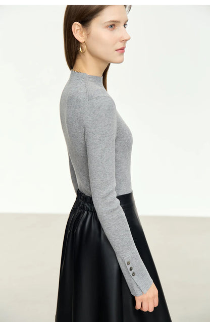 Damen-Strickpullover mit Stehkragen, graues Strickgestrick und Schlitzbund mit Schnallen, grau/schwarz