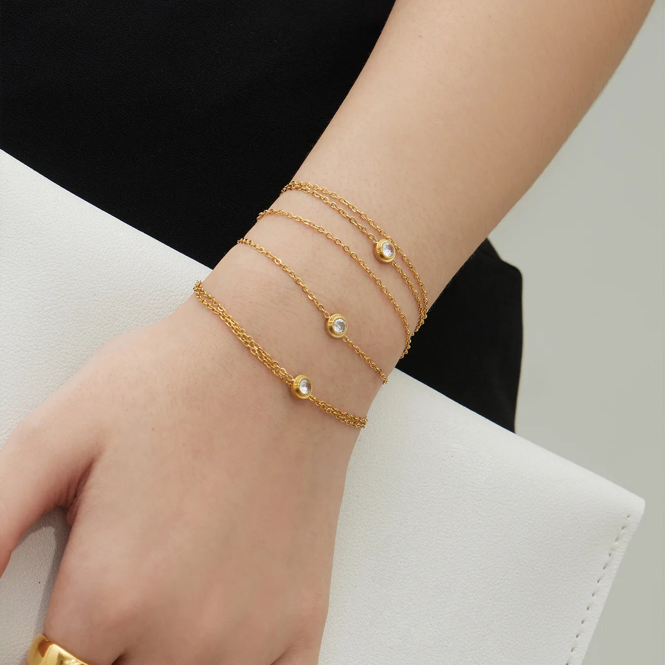 Damen-Armband Doppelkette mit Zirkonia-Solitär