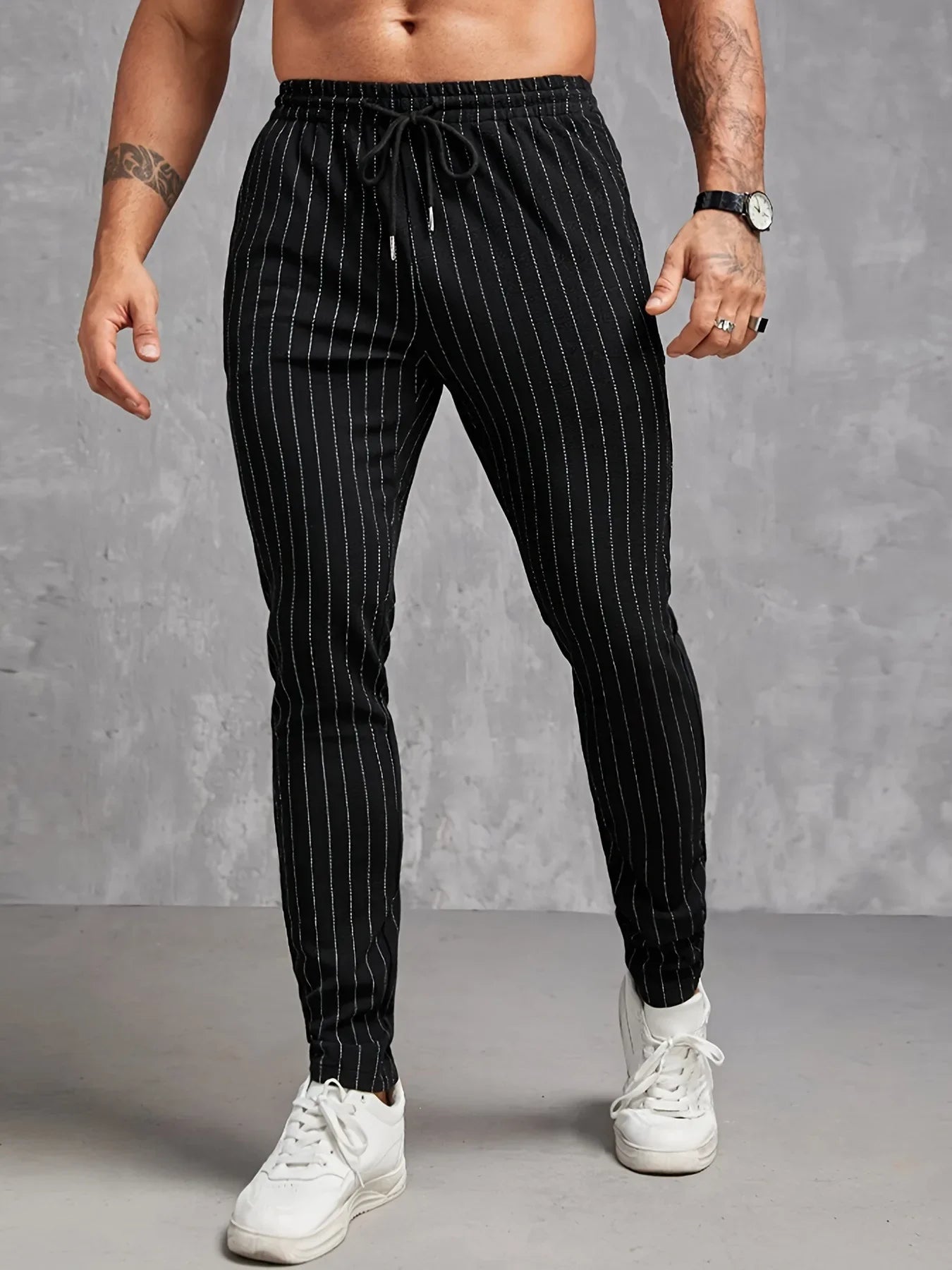 Neue Herren-Freizeithose mit gestreiften Taschen für Frühling und Sommer
