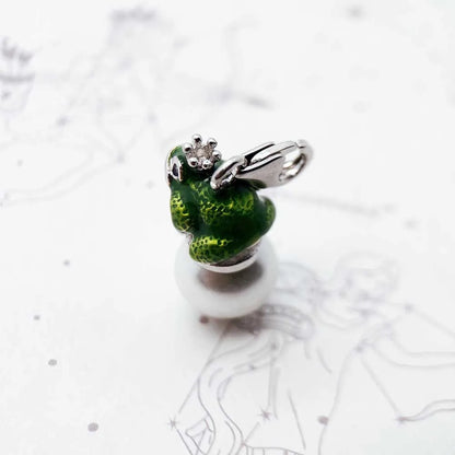 Damen-Charm-Anhänger Frosch mit Perle handgemacht aus Sterlingsilber