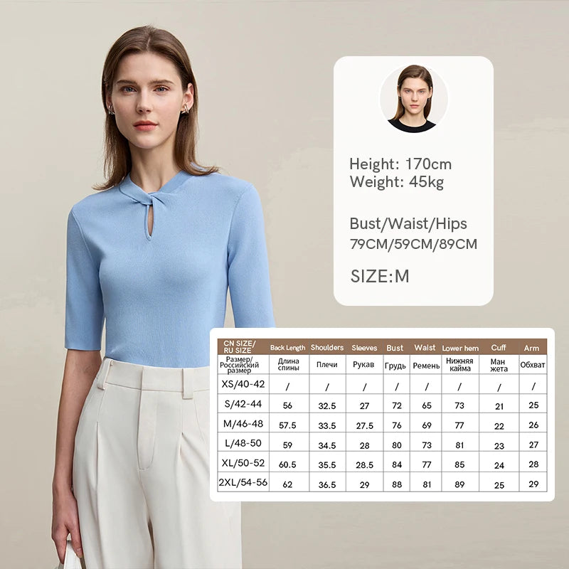 Damen-Strickshirt mit Halbarm und geknoteter Aussparung vorn, hellblau