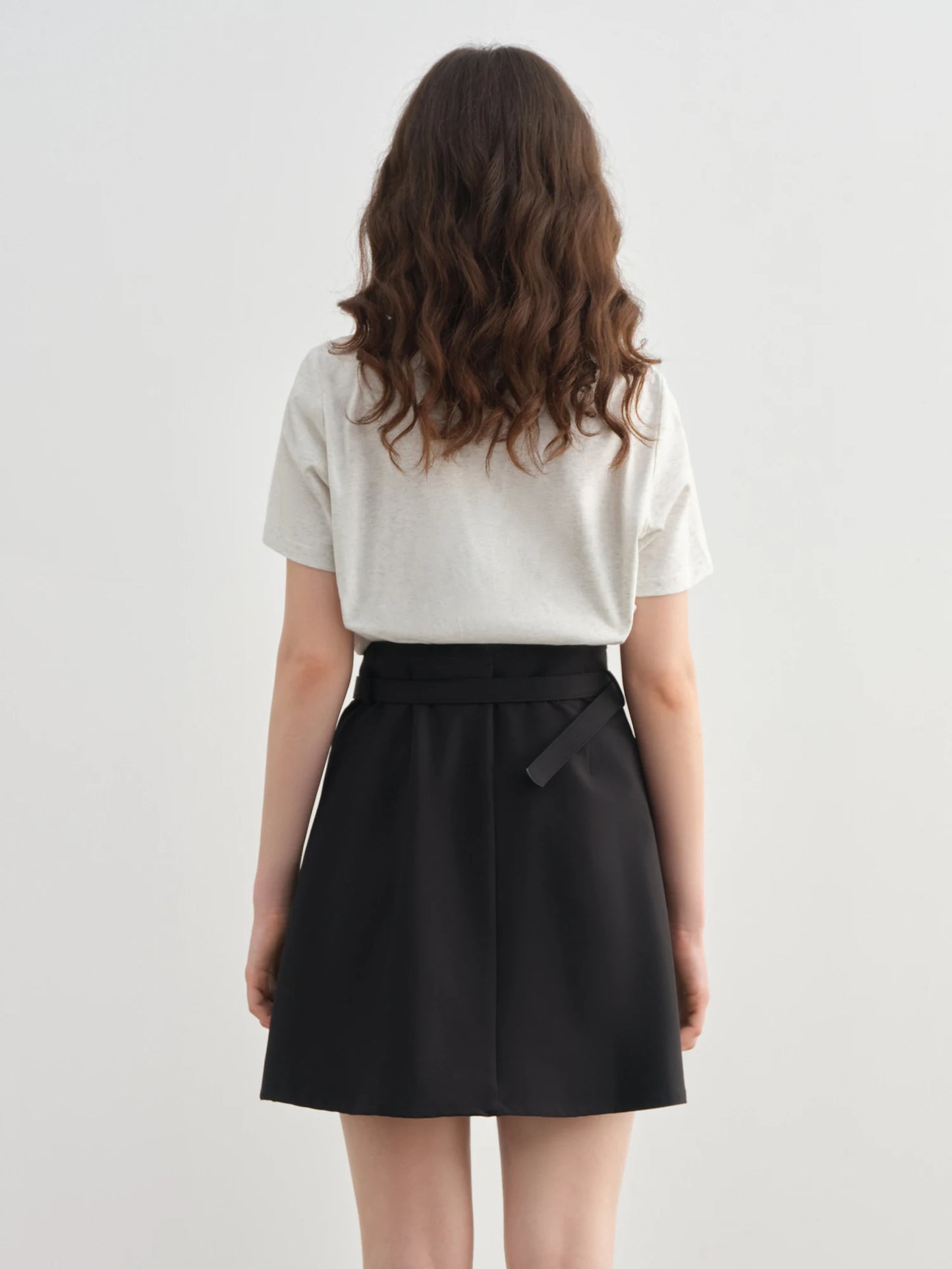 Plus Size Damen T-Shirt mit 3D-Schleife & Vogelmotiv – Sommerliches Kurzarmshirt mit abstraktem Print