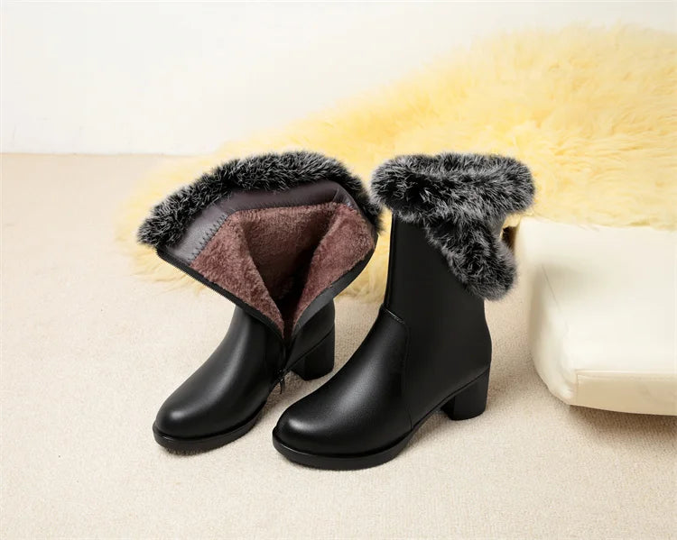 Damen Stiefel aus echtem Leder mit quadratischem Absatz und Fellfutter