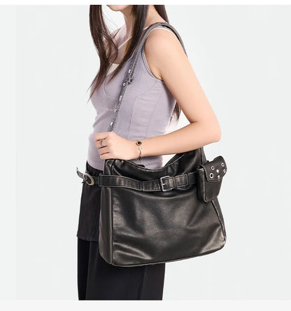 Damen-Schultertasche Vielseitig Geeignet für Alltag in stilvoller Form aus weichem Leder