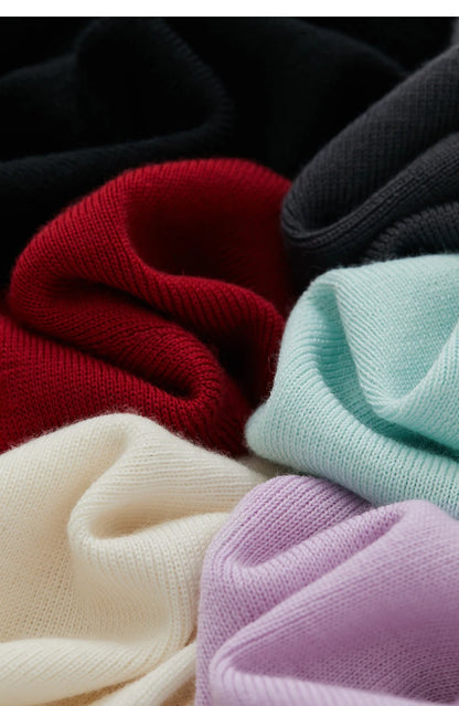 Strickstoffballen in Rot, Schwarz, Hellgrün und Flieder, einfarbig, für Pullover geeignet