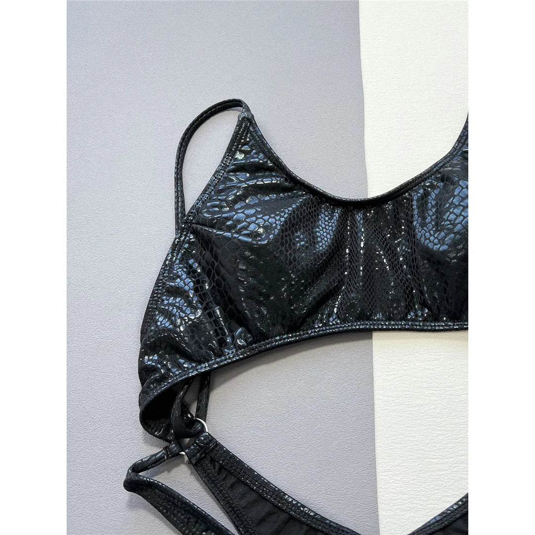 Damen-Badeanzug Schlangenhaut Cut-Out Micro-Tanga High-Leg